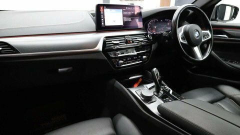 BMW 5 Series 2022 22 520D ED53RKN Grey #4