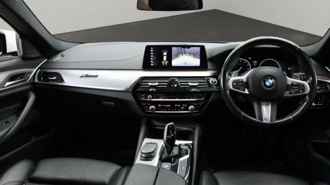 BMW 5 Series 2018 18 520D P9EAC White #6