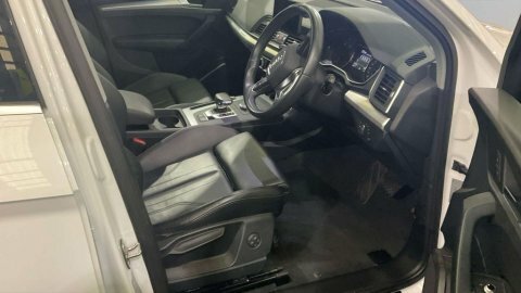Audi Q5 2019 69 2.0 SY69JXW White #2