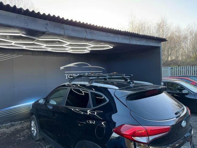 Hyundai Tucson 2018 1.7 Crdi Blue Drive Se Nav Euro 6 Ss EY18OKF Black #5