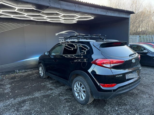 Hyundai Tucson 2018 1.7 Crdi Blue Drive Se Nav Euro 6 Ss EY18OKF Black #3