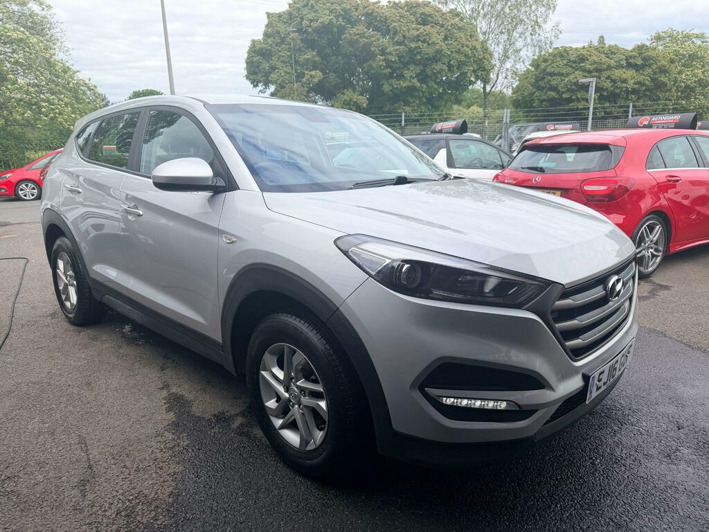 Hyundai Tucson 1.7 Crdi Blue Drive S Euro 6 Ss Silver