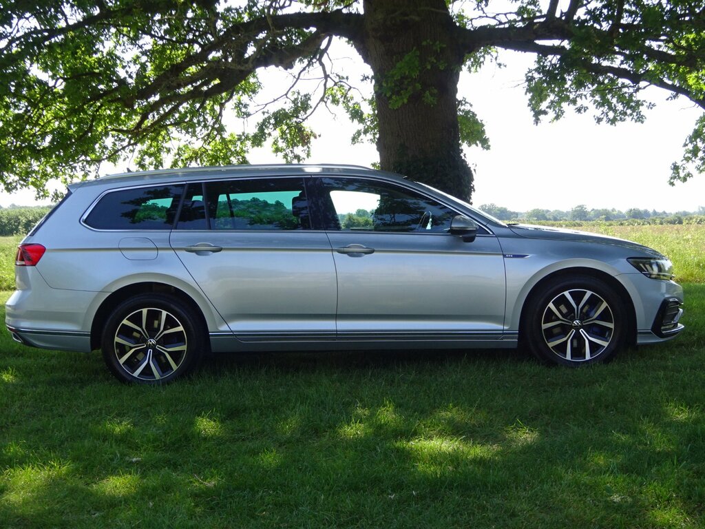 Volkswagen Passat 1.4 Tsi 13Kwh Gte Estate Plug-in Hybrid NA23FBJ Silver #3