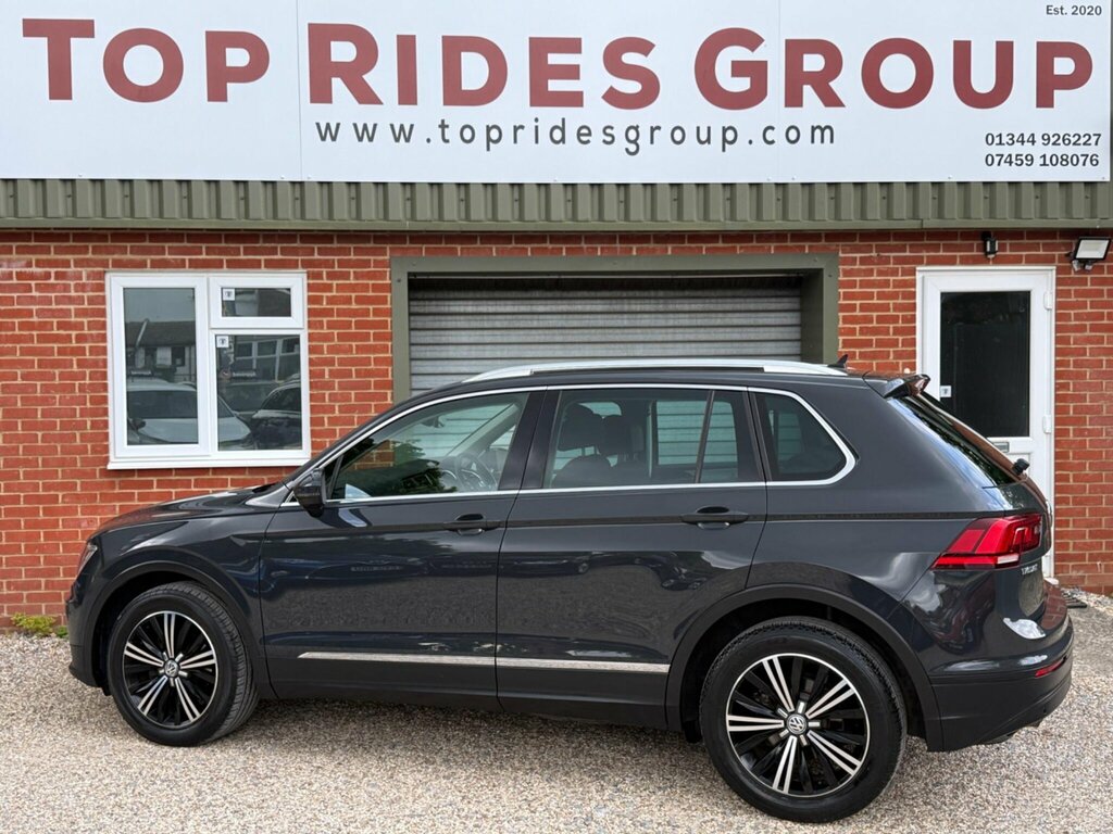 Volkswagen Tiguan 2.0 Tdi Bluemotion Tech Se Navigation Dsg Euro 6 GV17BZT Grey #2
