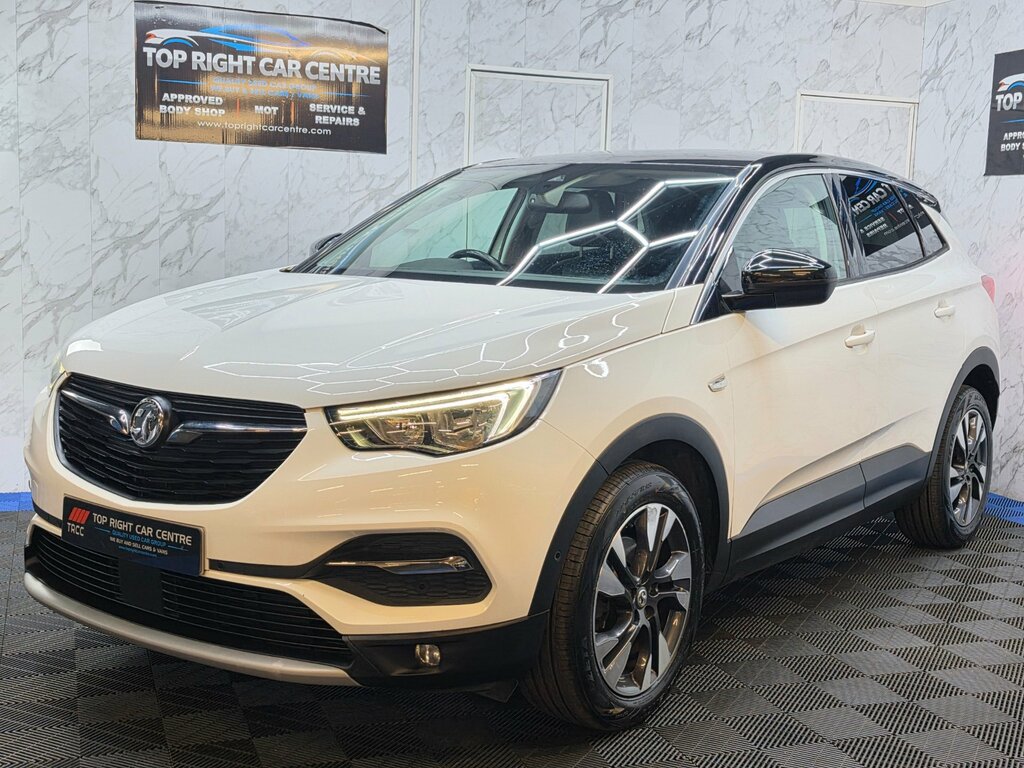 Vauxhall Grandland X 1.2 Turbo Sport Nav Suv Euro 6 Ss 130 Ps VK68FTV White #3