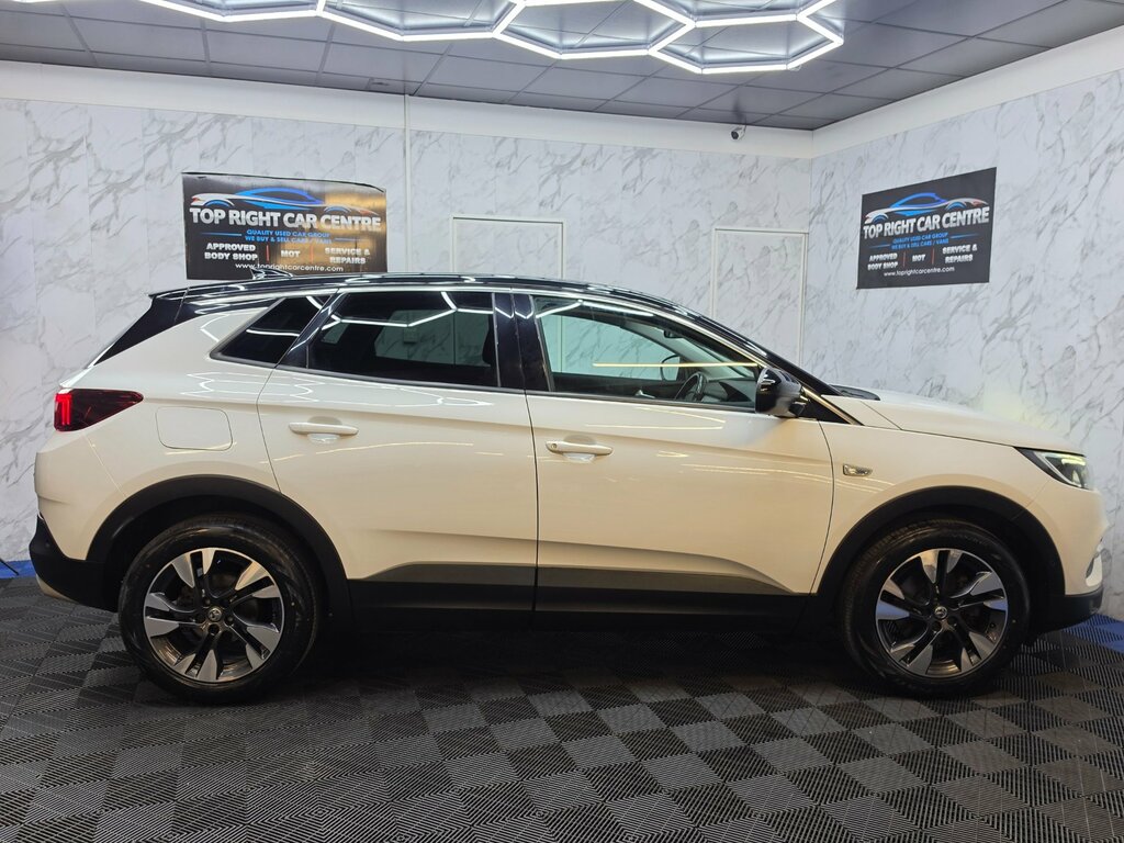 Vauxhall Grandland X 1.2 Turbo Sport Nav Suv Euro 6 Ss 130 Ps VK68FTV White #6