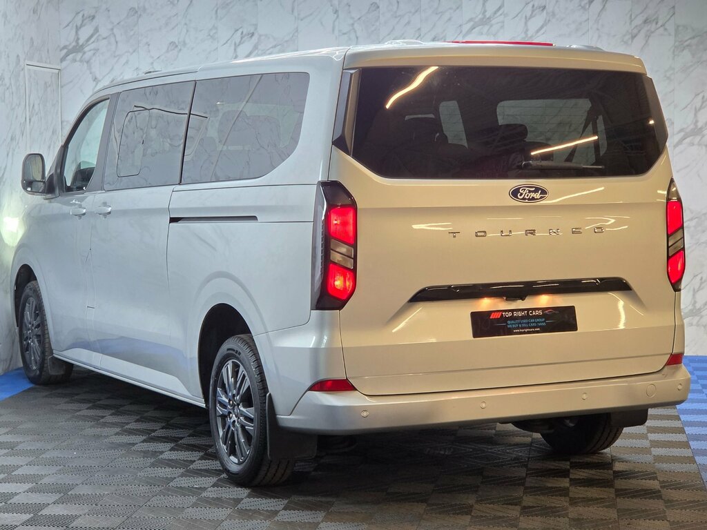 Ford Tourneo Custom 2.0 320 Ecoblue Titanium Luxe Minibus Double Cab 5 Silver #5