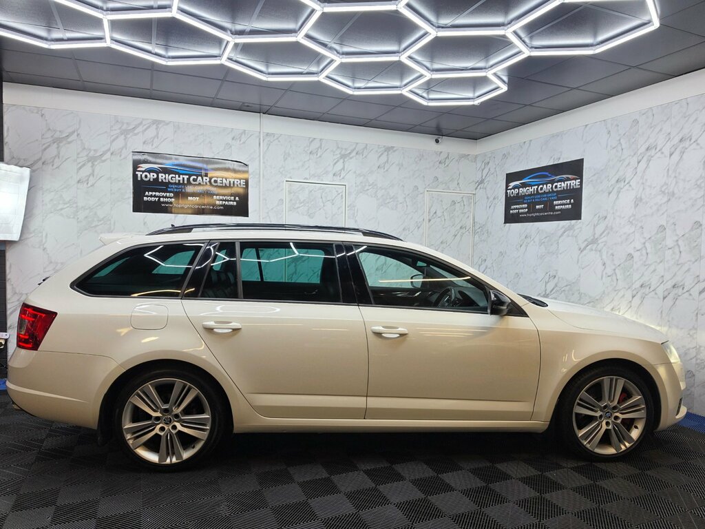 Skoda Octavia 2.0 Tdi Vrs Estate Dsg Ss 184 Ps SA64VFH White #6