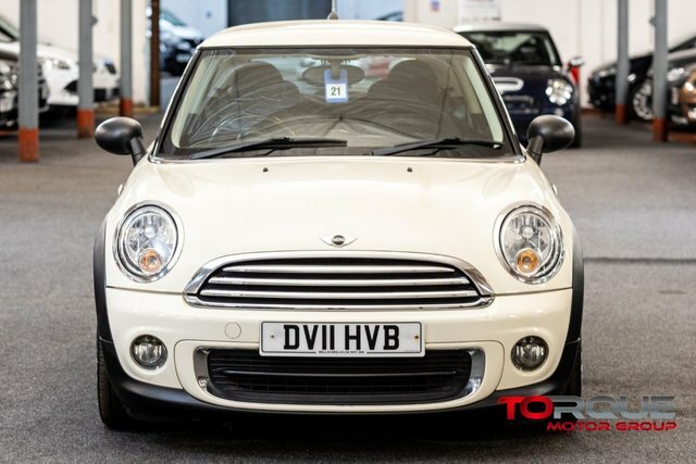 Mini Hatch 1.6 One Hatchback Euro 5 98 Ps DV11HVB White #2