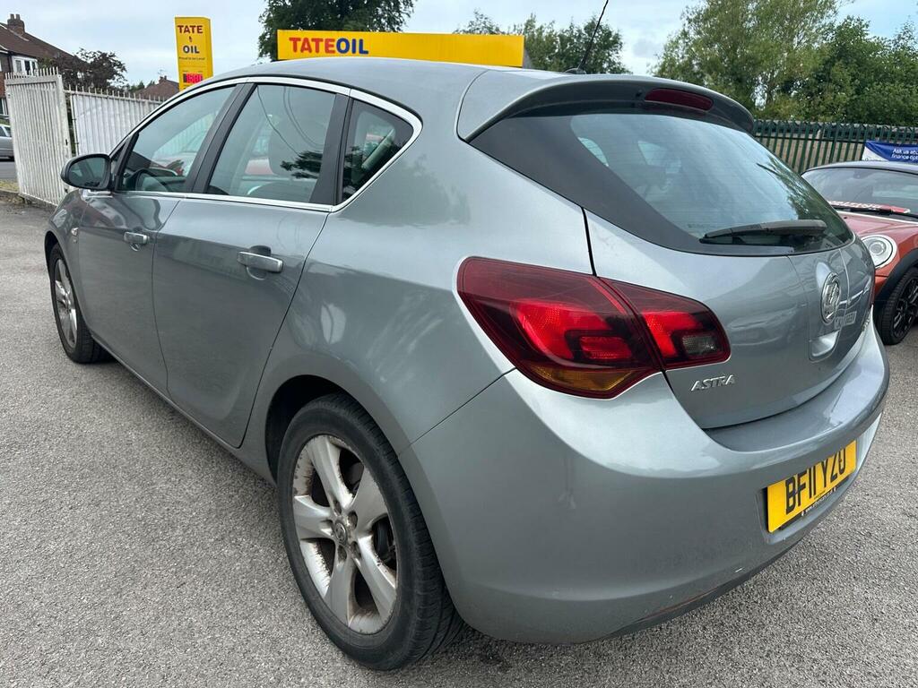 Vauxhall Astra Hatchback 1.7 Cdti Sri Euro 5 201111 BF11YZU Silver #4