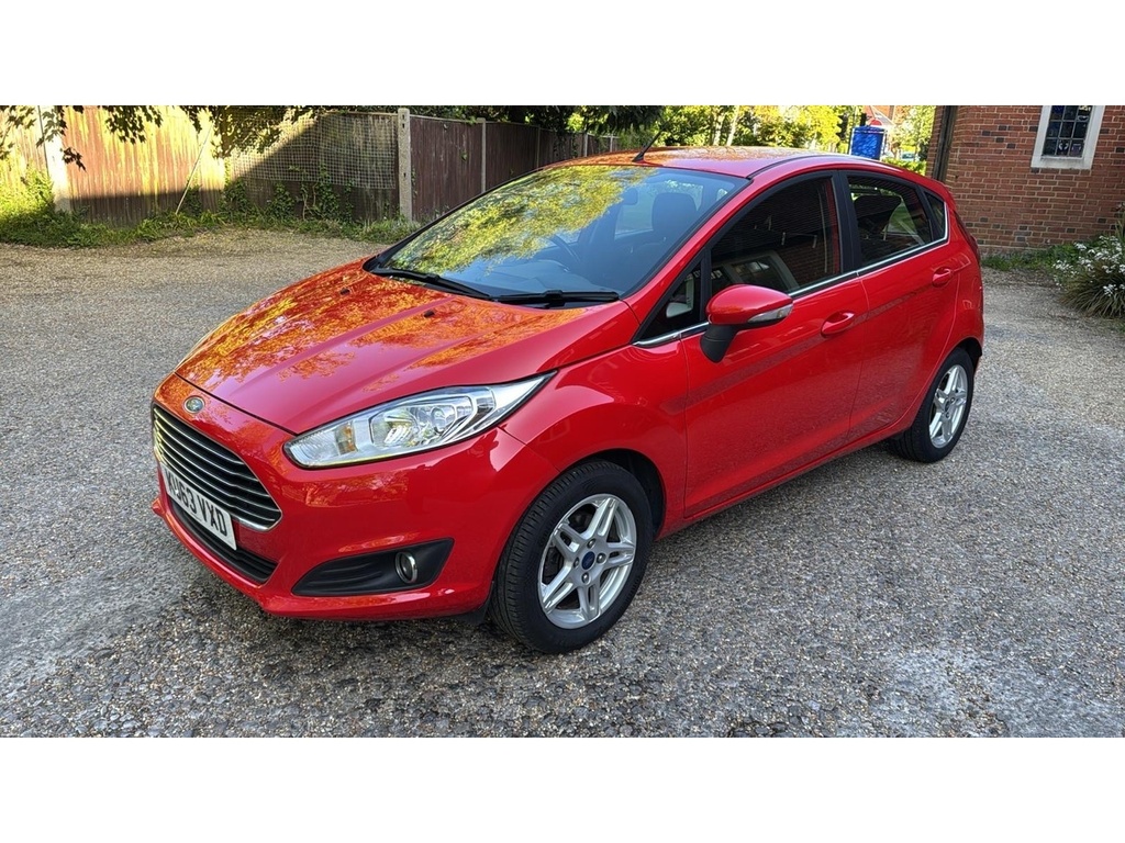 Ford Fiesta 1.25 Zetec Hatchback Euro 5 82 KU63VXD Red #4