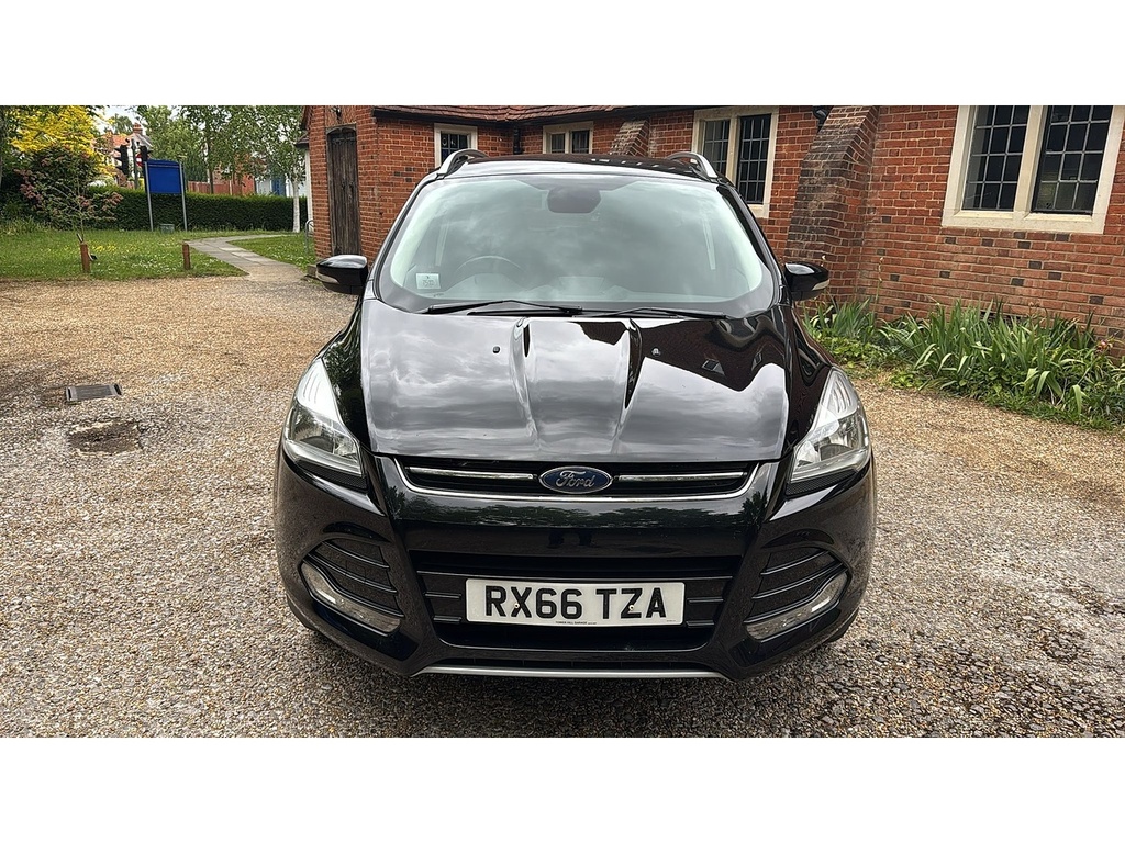 Ford Kuga 2.0 Tdci Titanium Suv Awd Euro 6 RX66TZA Black #3