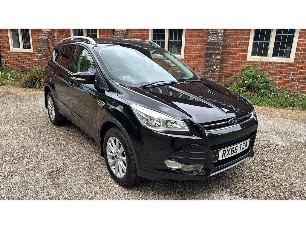 Ford Kuga 2.0 Tdci Titanium Suv Awd Euro 6 RX66TZA Black #2