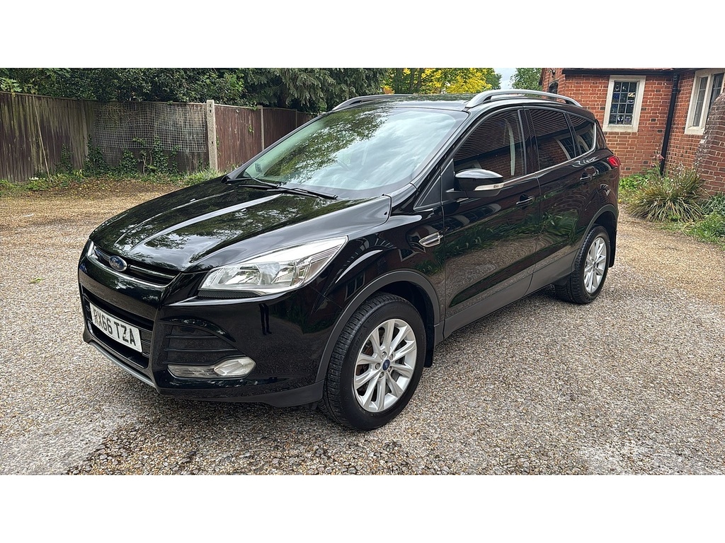 Ford Kuga 2.0 Tdci Titanium Suv Awd Euro 6 RX66TZA Black #4