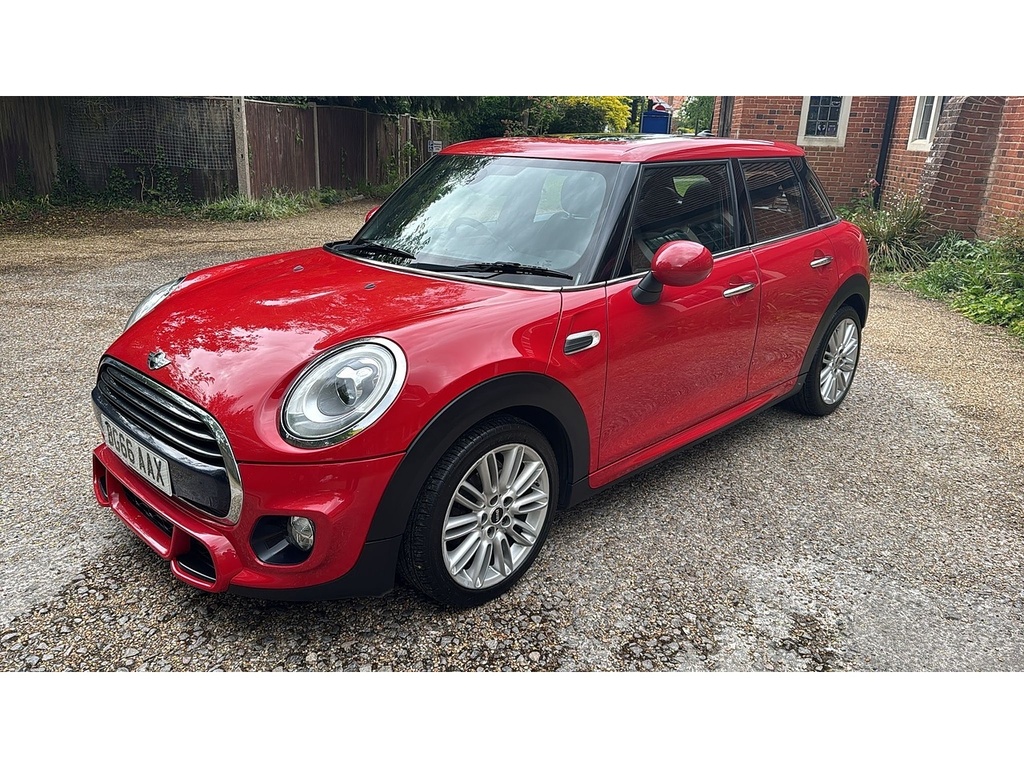 Mini Hatch 1.5 Cooper Hatchback Euro 6 Ss BG66AAX Red #4