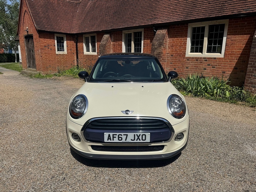 Mini Hatch 1.5 Cooper Hatchback Euro 6 Ss AF67JXO White #2