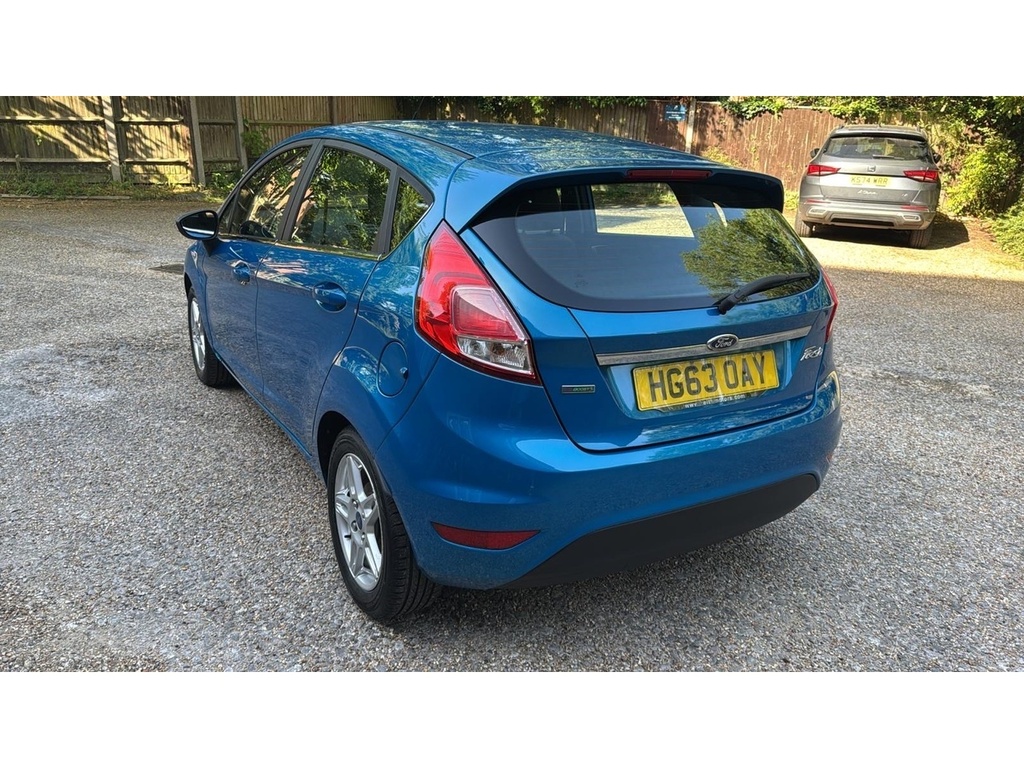 Ford Fiesta 1.0T Ecoboost Zetec Hatchback Eu HG63OAY Blue #4