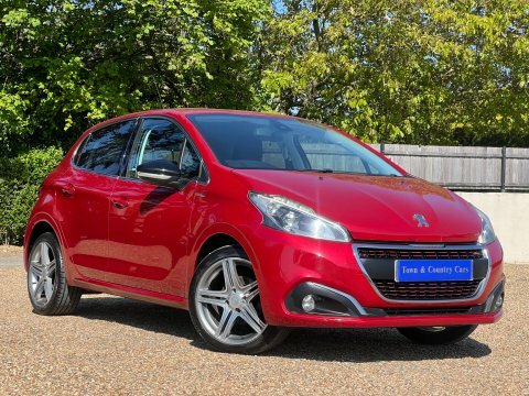 Peugeot 208 Puretech S S GK17YBP Red #2