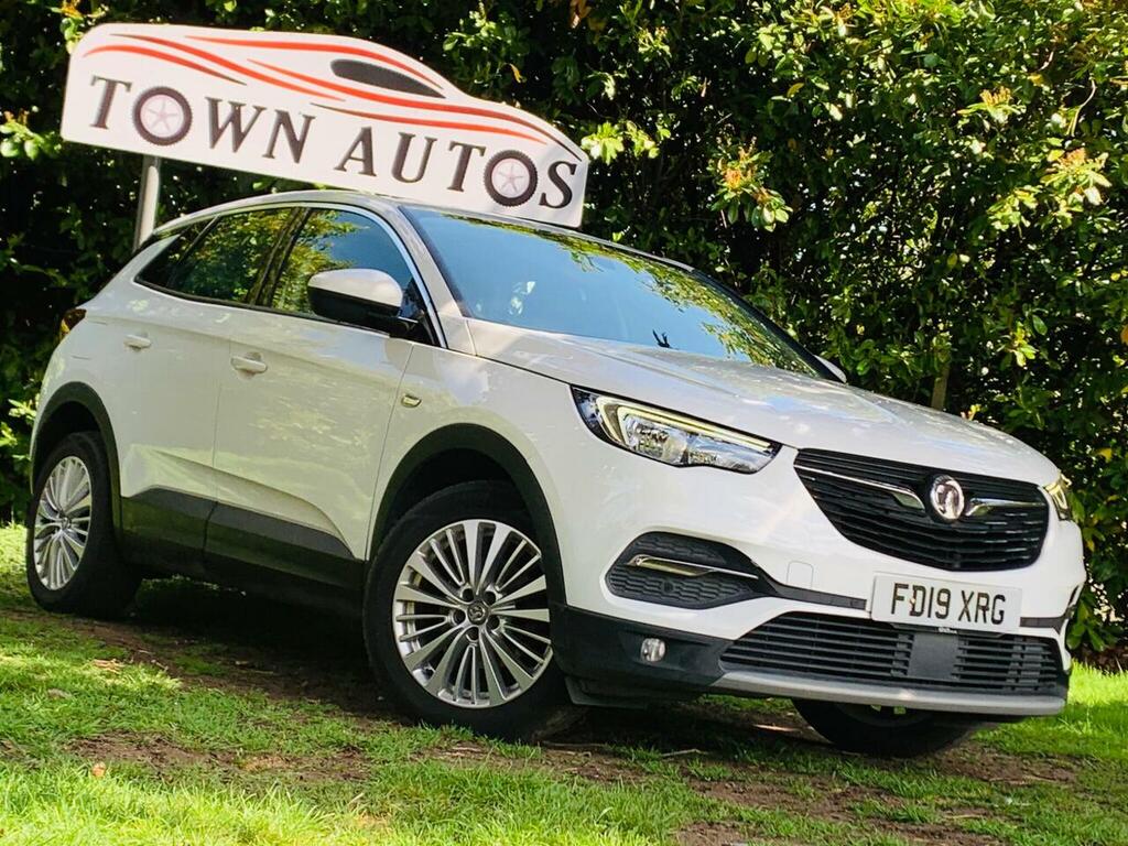 Vauxhall Grandland X 1.5 Turbo D Blueinjection Tech Line Nav Euro 6 S White