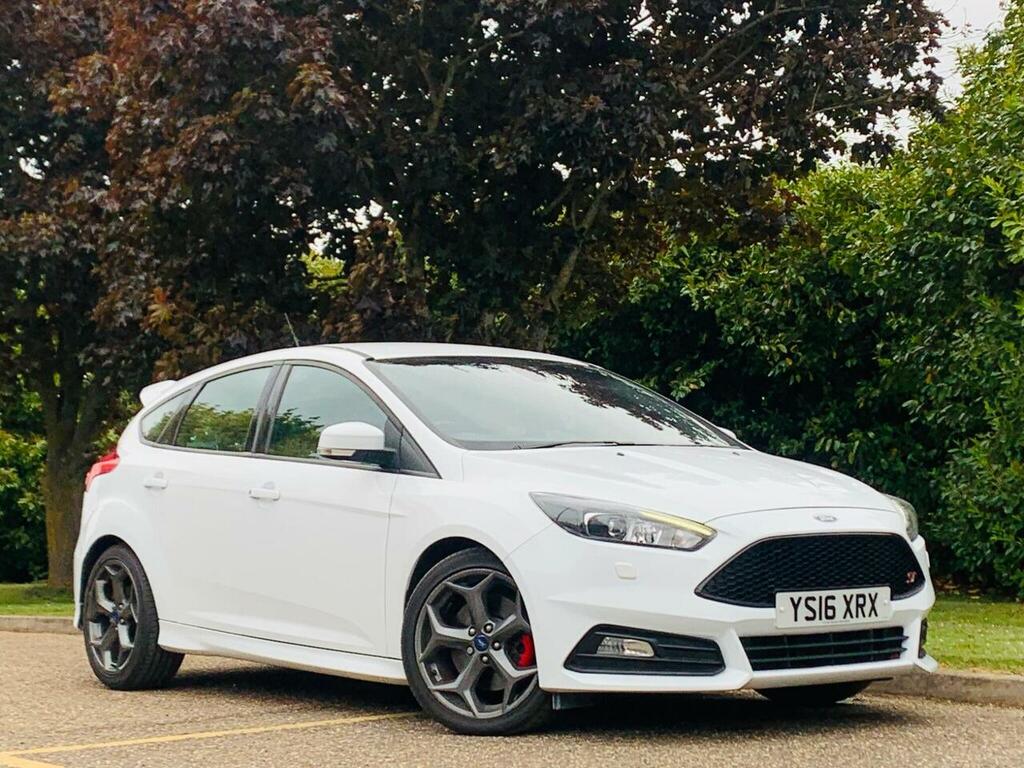 Ford Focus 2.0 Tdci St-3 Euro 6 Ss YS16XRX White #4