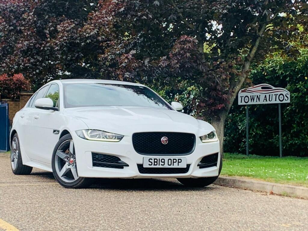 Jaguar XE 2.0D R-sport Euro 6 Ss SB19OPP White #4