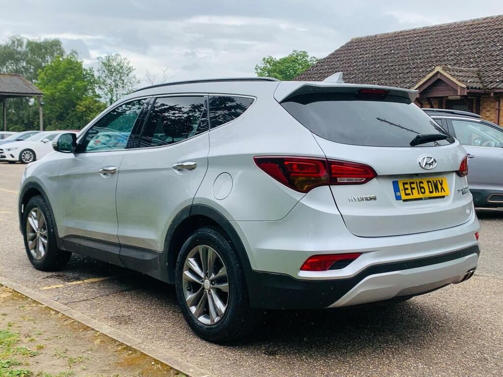 Hyundai Santa Fe 2.2 Crdi Blue Drive Premium 4Wd Euro 6 Ss EF16DWX Grey #4
