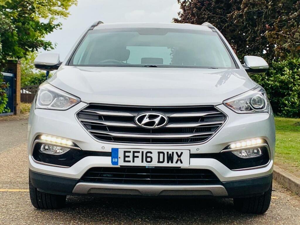 Hyundai Santa Fe 2.2 Crdi Blue Drive Premium 4Wd Euro 6 Ss EF16DWX Grey #2