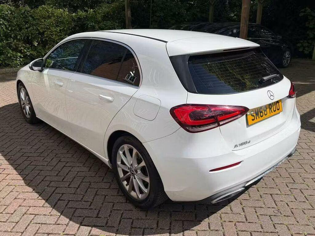 Mercedes-Benz A Class 1.5 A180d Sport 7G-dct Euro 6 Ss SM68RUO White #4