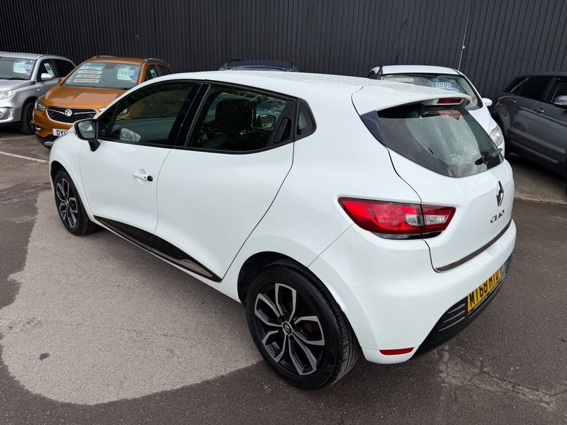 Renault Clio Play Tce-only 55128 Miles MT68HTD White #4