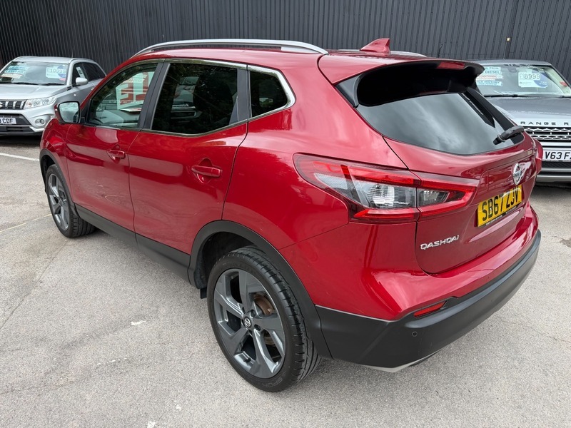 Nissan Qashqai Dci Tekna SB67ZJV Red #4