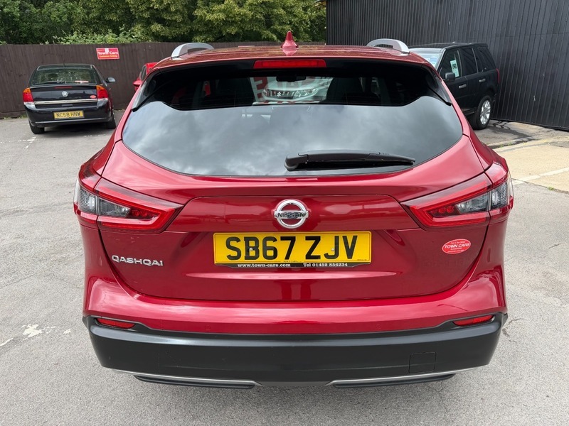 Nissan Qashqai Dci Tekna SB67ZJV Red #3