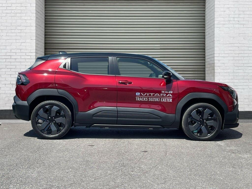 Suzuki 61Kwh Ultra WD26GGX Red #5