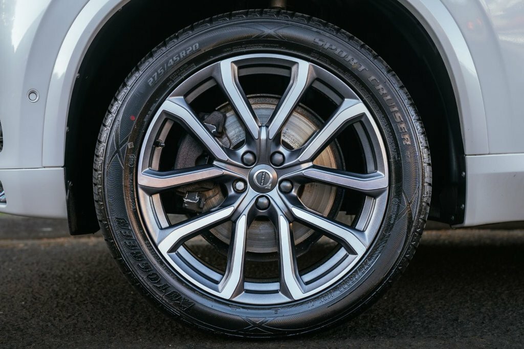 Volvo XC90 2L Inscription White #3