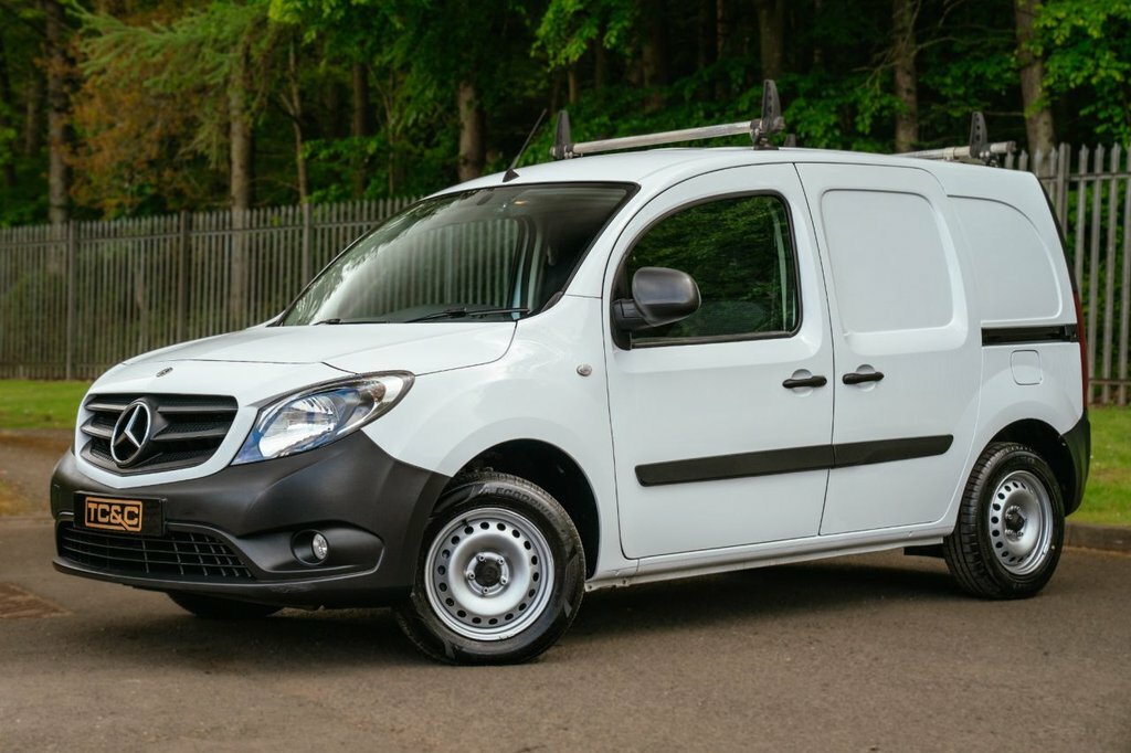 Mercedes-Benz CITAN 1.5L Pure White