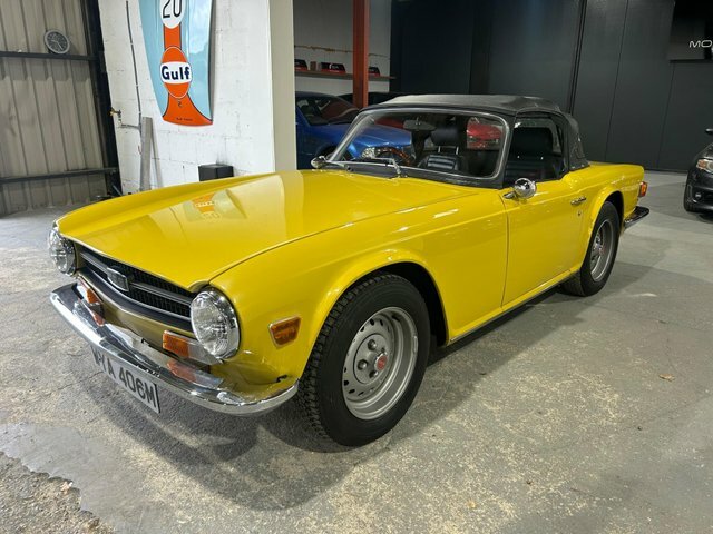 Triumph TR6 Convertible WYA406M Yellow #4
