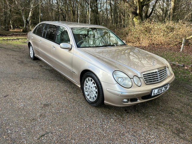 Mercedes-Benz E Class E350 Limousine Gold