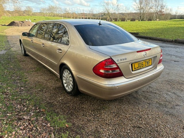 Mercedes-Benz E Class E350 Limousine Gold #4