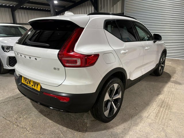Volvo XC40 2.0 B3 Mhev Plus Dark Dct Euro 6 S S YR24JVY White #6