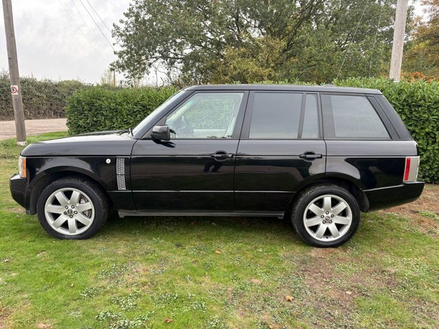Land Rover Range Rover 3.6 Td V8 Vogue Station Wagon SD07YJL Black #4