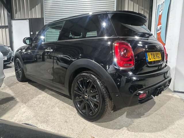 Mini Hatch 2.0 Cooper S Steptronic Euro 6 S S LT18RGU Black #4