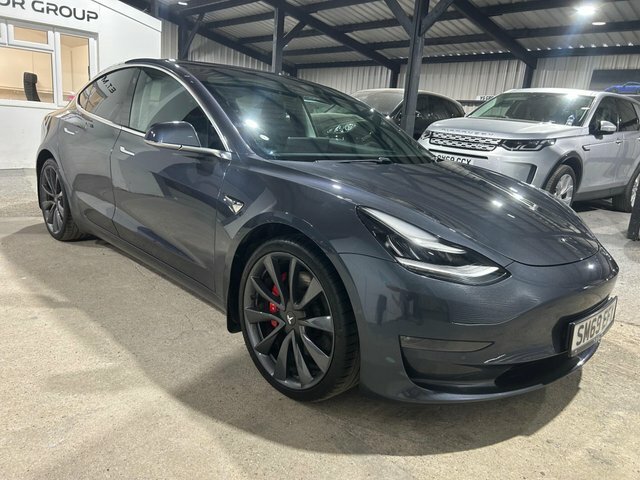 Tesla Model 3 Dual Motor Performance 4Wde Performanc Grey