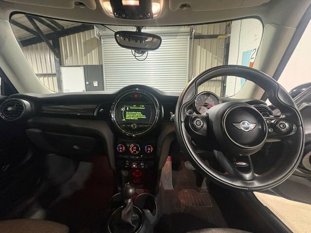 Mini Hatch 2.0 Cooper S Euro 6 S S YK66HUA Black #3