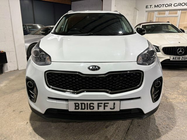 Kia Sportage 1.7 Crdi 3 Euro 6 S S BD16FFJ White #3