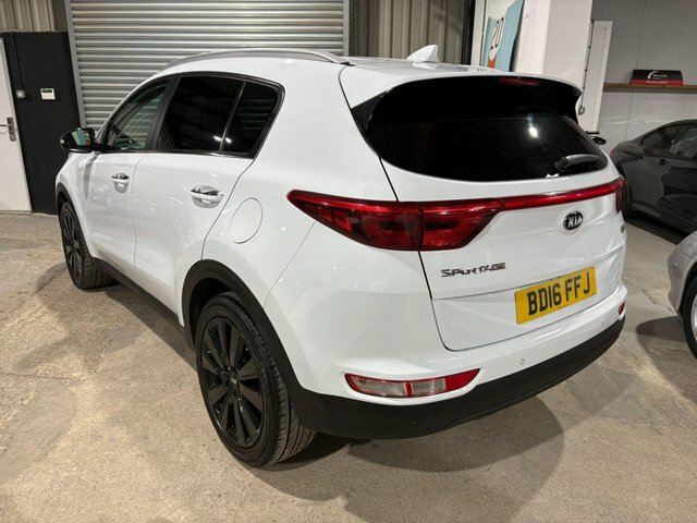 Kia Sportage 1.7 Crdi 3 Euro 6 S S BD16FFJ White #4