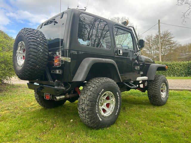 Jeep Wrangler 4.0 Sahara Hard Top 4X4 Black #15