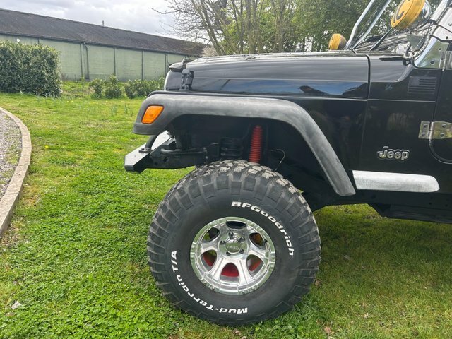 Jeep Wrangler 4.0 Sahara Hard Top 4X4 Black #12