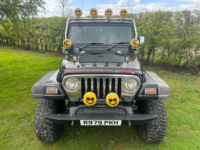 Jeep Wrangler 4.0 Sport Soft Top 4X4  #5