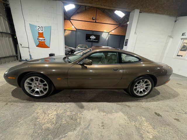 Jaguar XKR 4.0 Silverstone Limited Edition Coupe A Brown #2