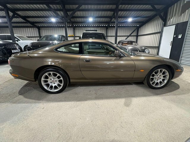 Jaguar XKR 4.0 Silverstone Limited Edition Coupe A Brown #5