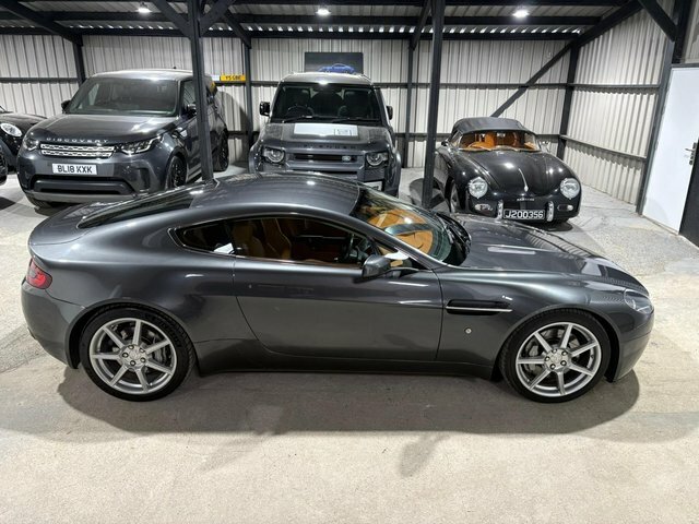Aston Martin Vantage  Silver #15